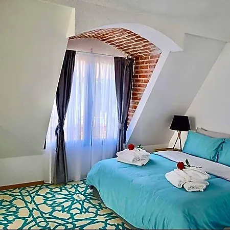 Mi Casa 5*